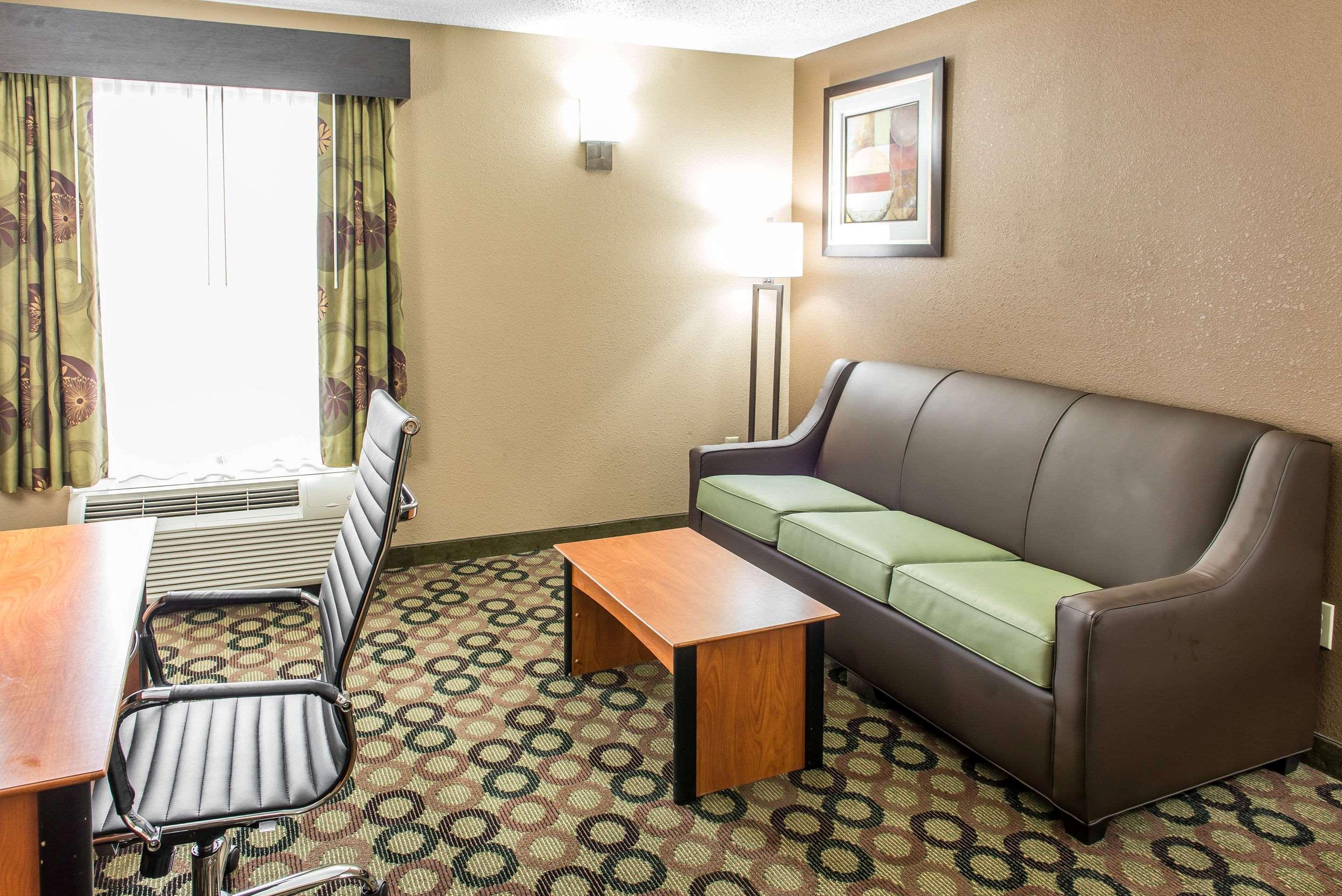 Quality Inn & Suites Columbus Luaran gambar